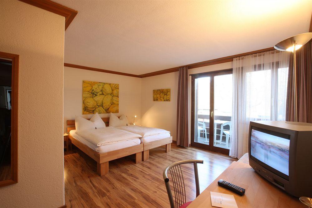 Hotel Alpha Thun Esterno foto