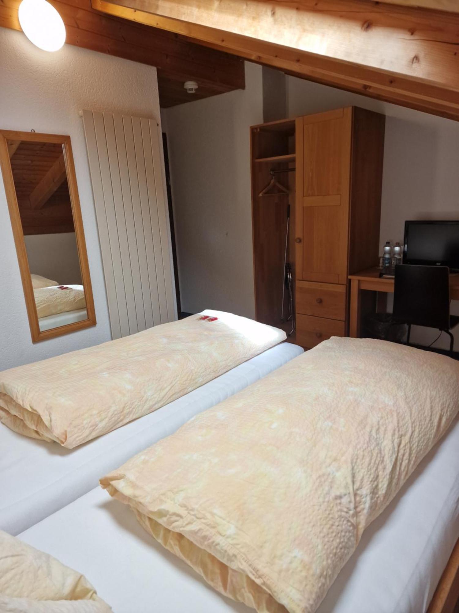 Hotel Alpha Thun Esterno foto
